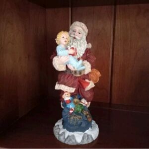 8" Gift Giving Santa Claus Christmas Figurine Statue